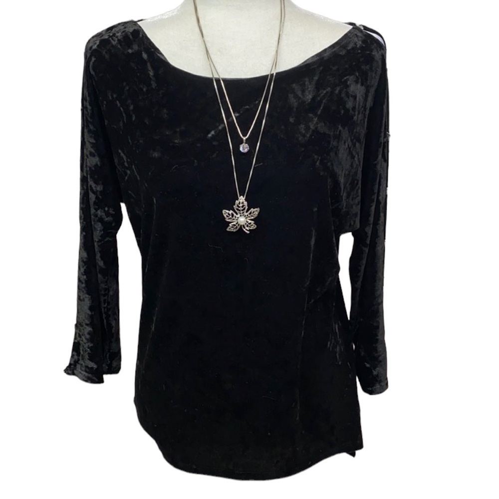 Cable & Gauge Burnout Velvet Cutout Open Sleeves W/Rhinestones